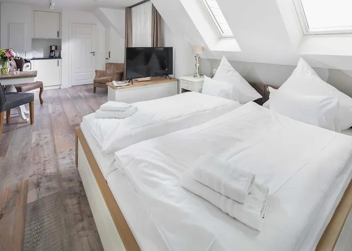 Heimathafen * Йюст